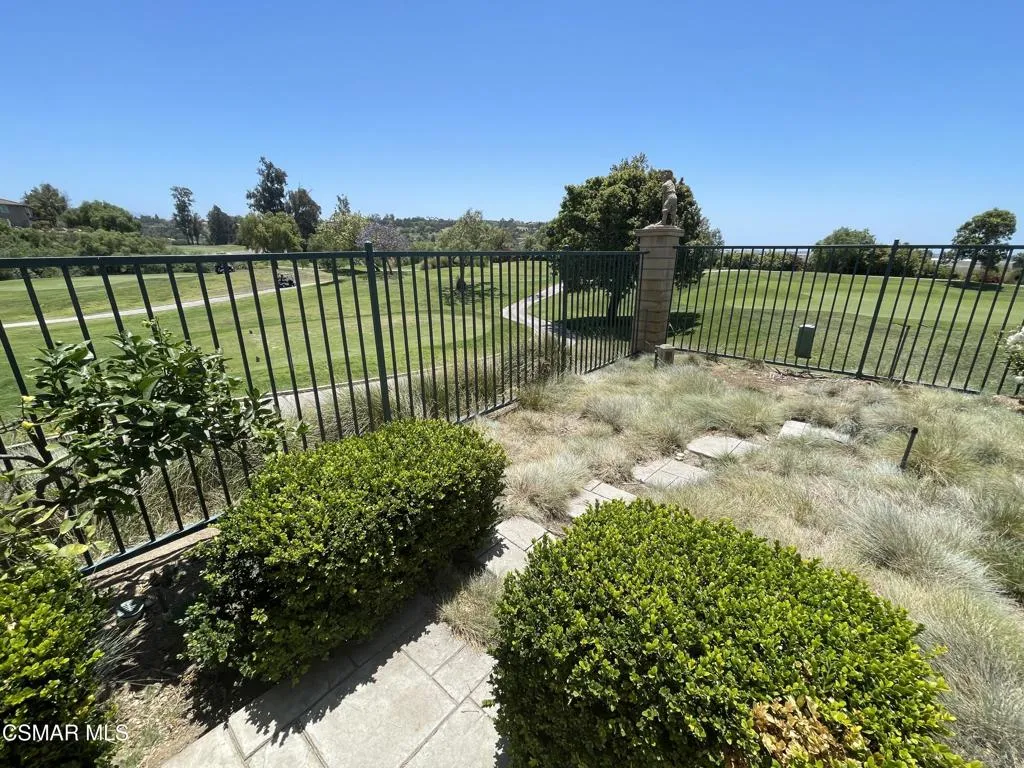 1009 Del Tio Court, Camarillo, California 93010 home-pic-4