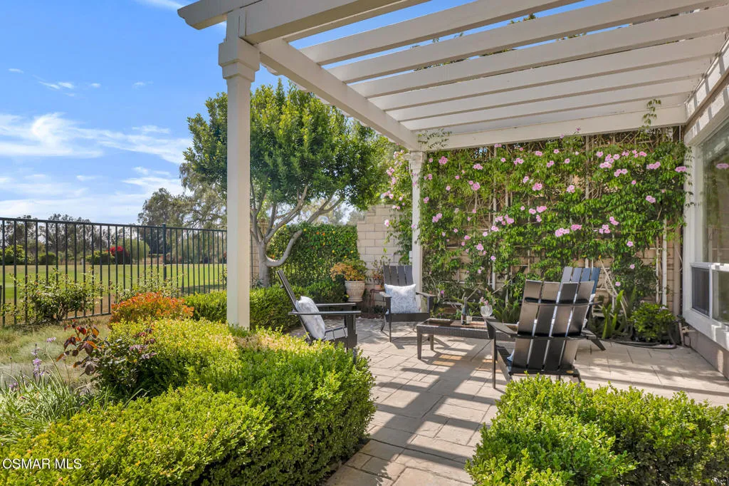1009 Del Tio Court, Camarillo, California 93010 home-pic-39