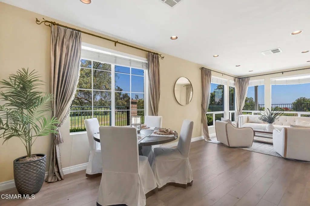 1009 Del Tio Court, Camarillo, California 93010 home-pic-6