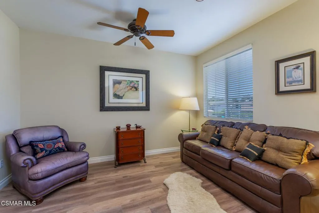 1009 Del Tio Court, Camarillo, California 93010 home-pic-19