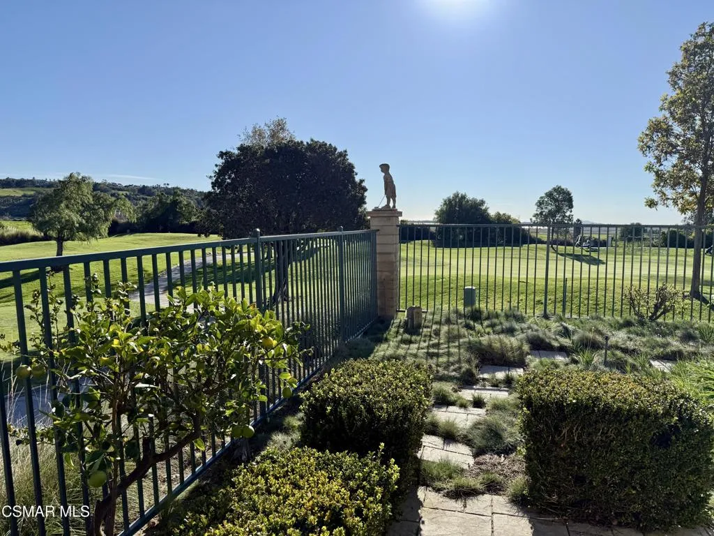 1009 Del Tio Court, Camarillo, California 93010 home-pic-63