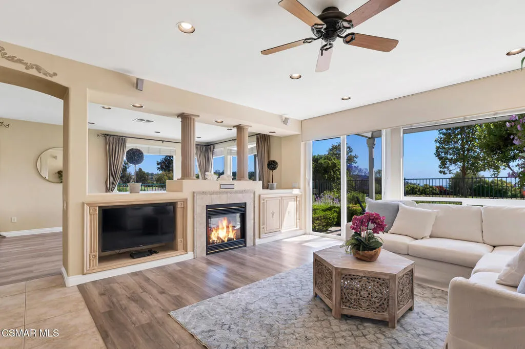 1009 Del Tio Court, Camarillo, California 93010 home-pic-7