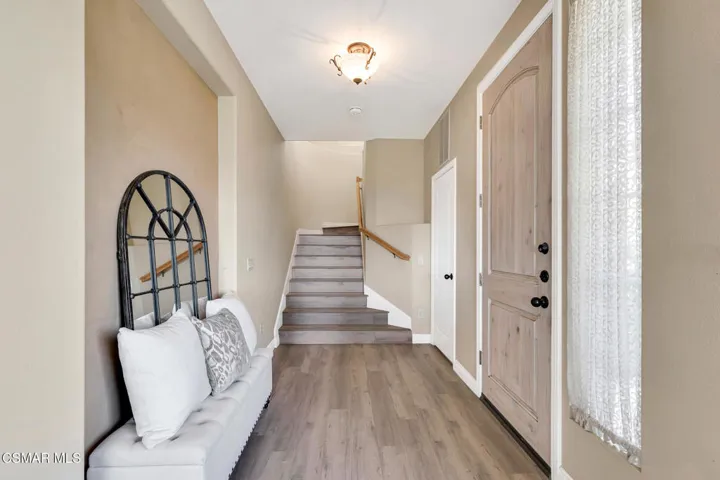 1009 Del Tio Ct  -  HsHProd-24