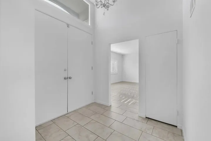 Entry way