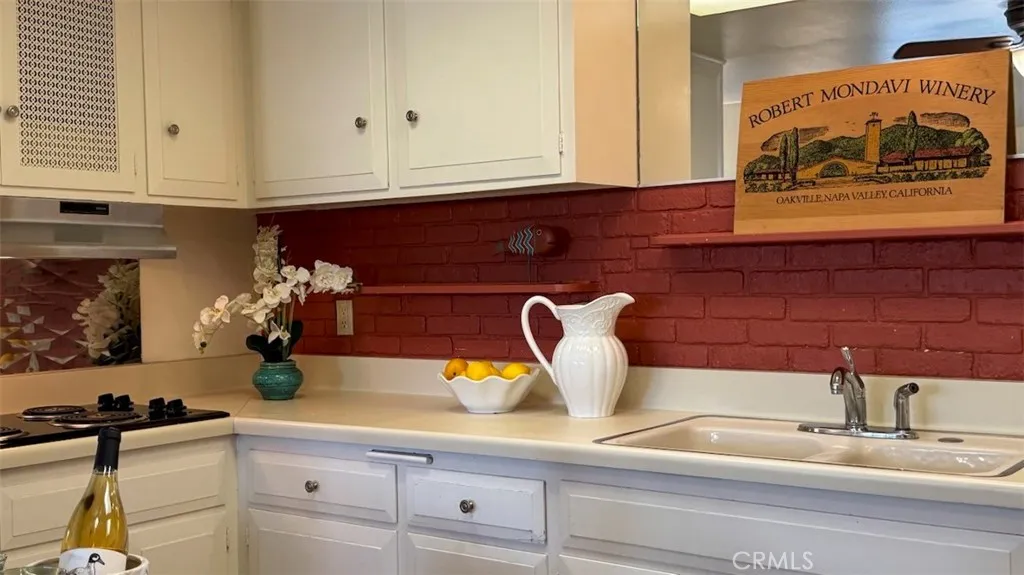 13140 Del Monte Drive  home-pic-17