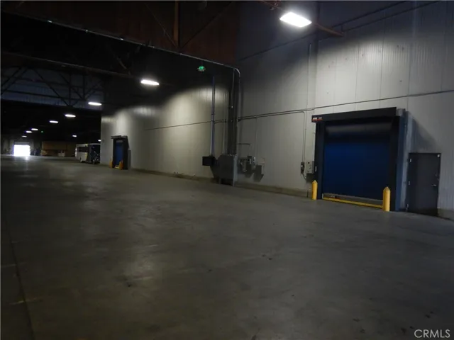 2 x 12,544 SF walk-in Boxes