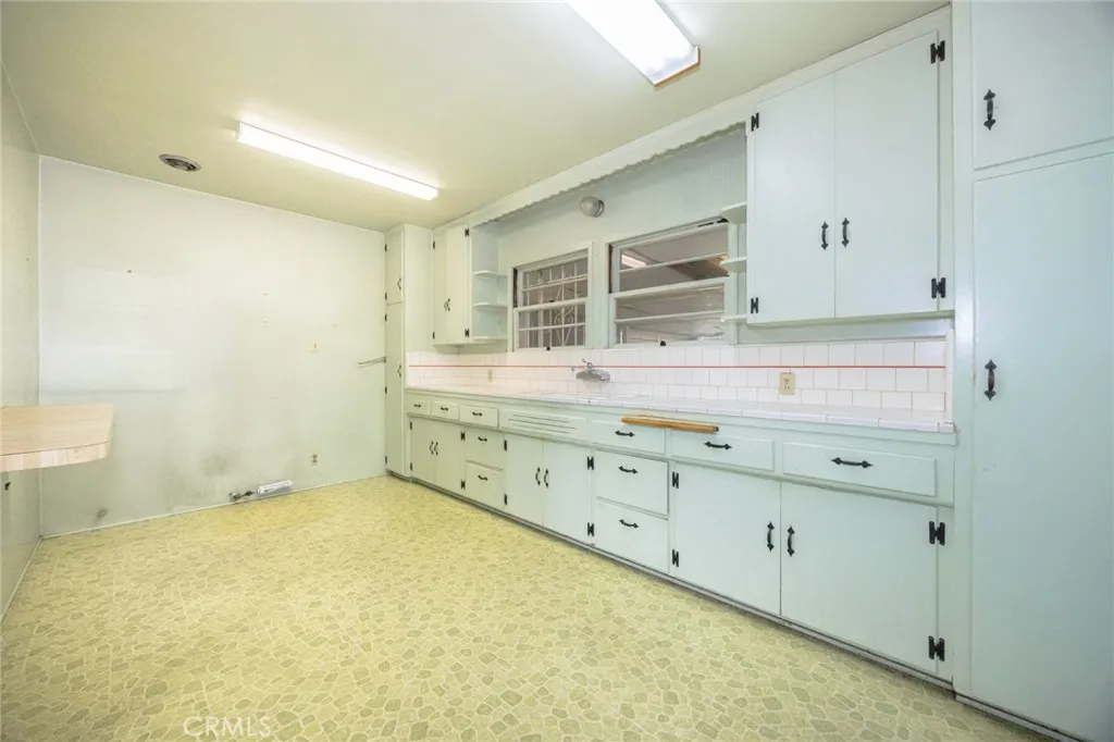 660 W I, Ontario, California 91762 home-pic-14