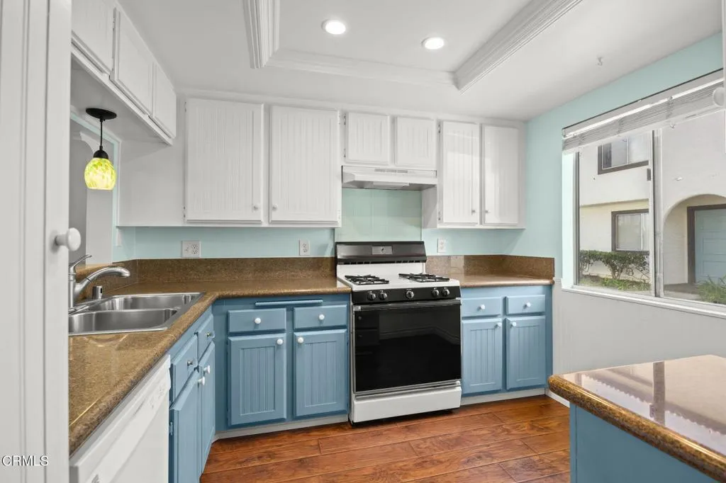 2923 Kelp Lane, Oxnard, California 93035 home-pic-7