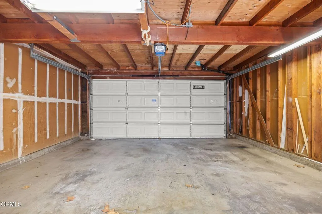 2923 Kelp Lane, Oxnard, California 93035 home-pic-25
