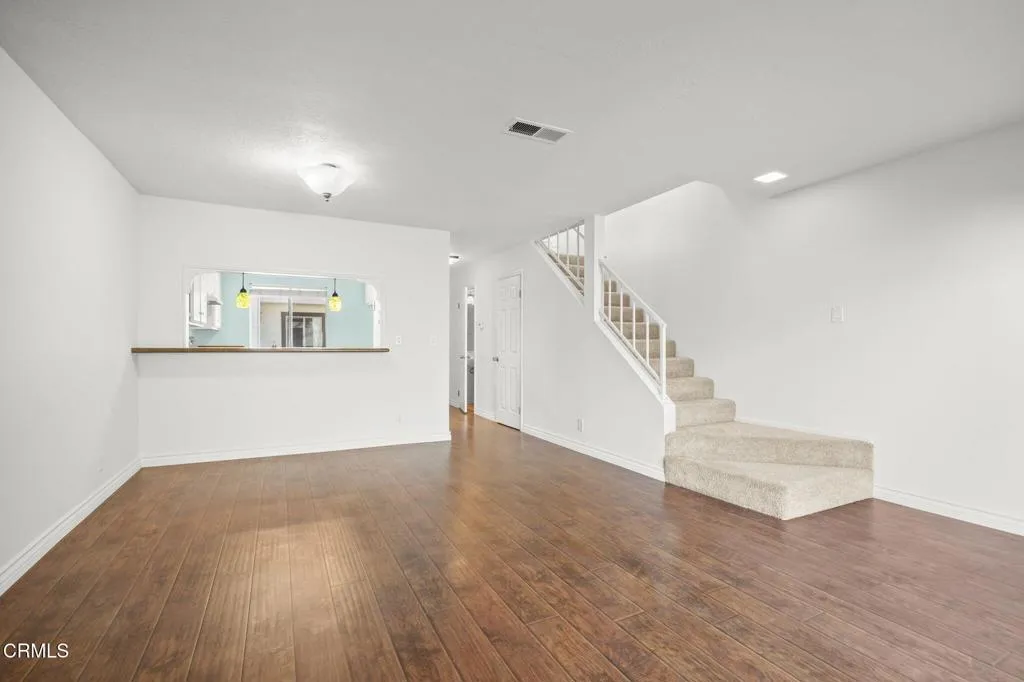 2923 Kelp Lane, Oxnard, California 93035 home-pic-12