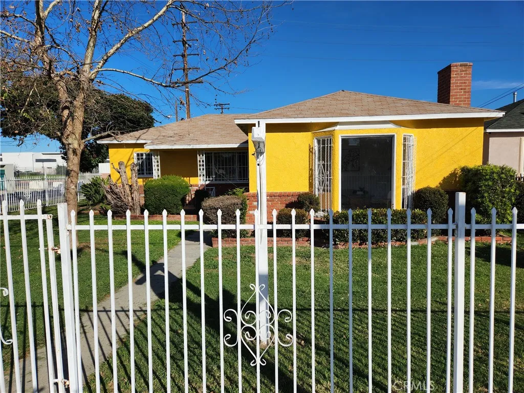 5301 Aldrich Road, South Gate, California 90280 home-pic-1