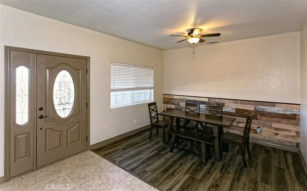 8855 Smith Road, Phelan, California 92371 home-pic-14