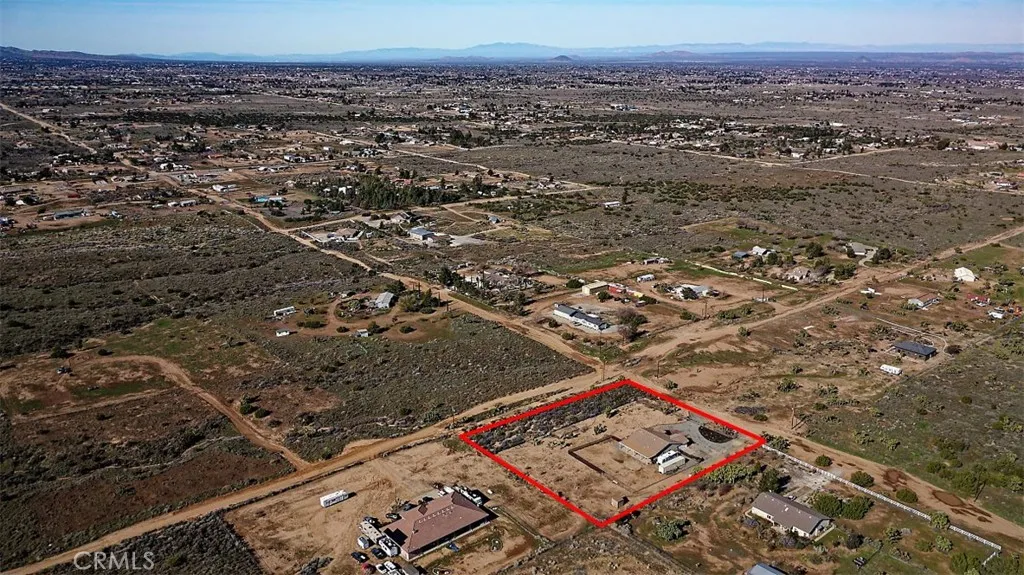 8855 Smith Road, Phelan, California 92371 home-pic-42