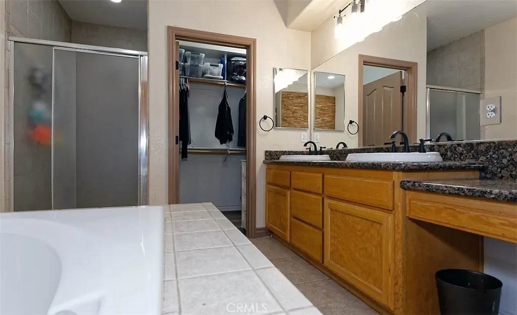 8855 Smith Road, Phelan, California 92371 home-pic-31