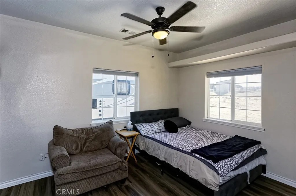 8855 Smith Road, Phelan, California 92371 home-pic-27