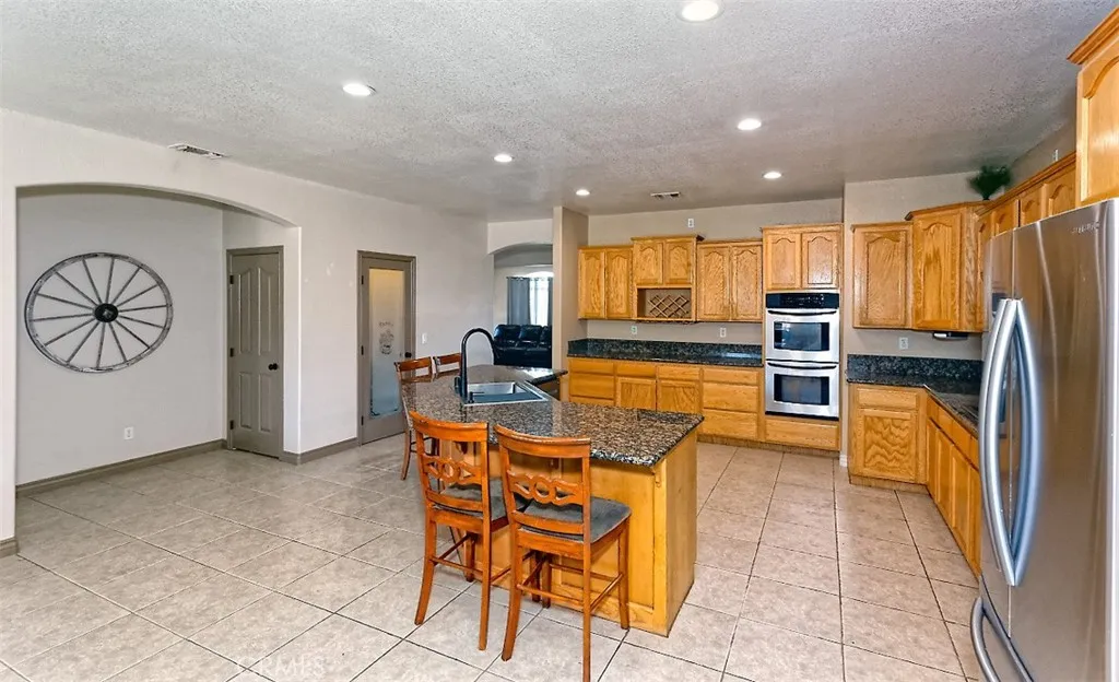 8855 Smith Road, Phelan, California 92371 home-pic-11