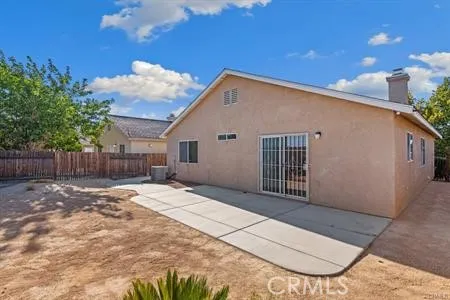 12050 Goldoak Court, Victorville, California 92392 home-pic-15