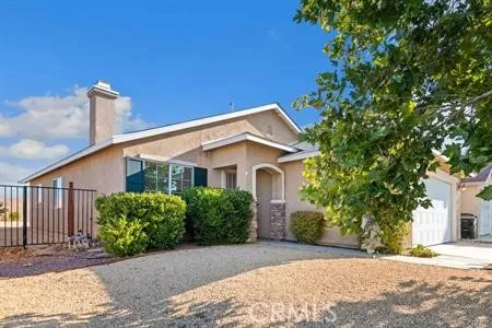 12050 Goldoak Court, Victorville, California 92392 home-pic-2