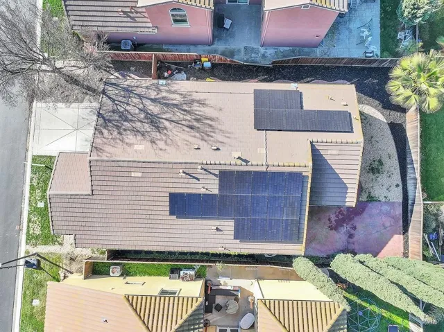 Aerial view of property and surrounding area