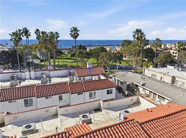 200 N Catalina Avenue F, Redondo Beach, California 90277