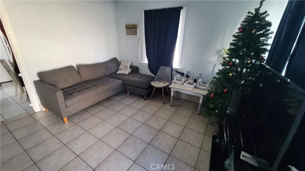 736 S Fresno, Los Angeles, California 90023 home-pic-5