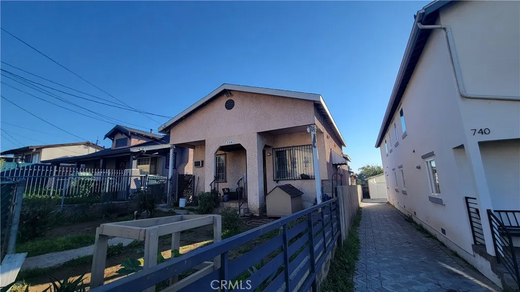 736 S Fresno, Los Angeles, California 90023 home-pic-24