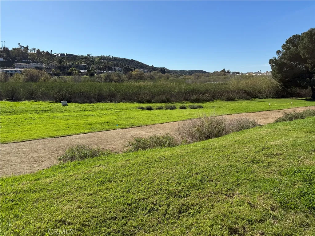 5492 Villas Drive, Bonsall, California 92003 home-pic-8
