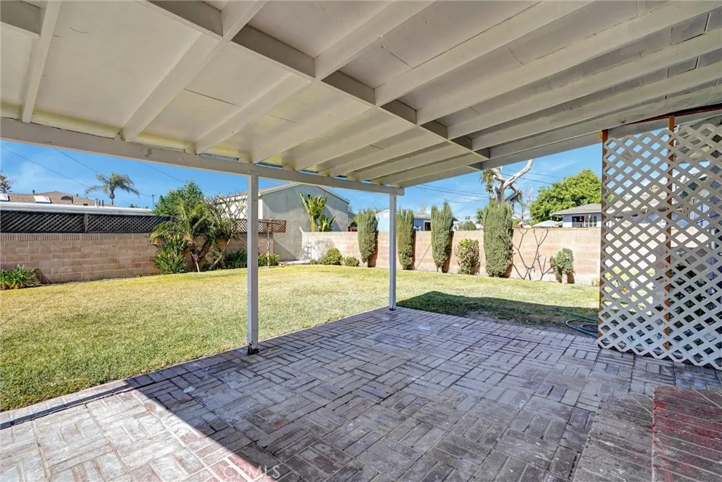 8457 Duchess, Whittier, California 90606 home-pic-17