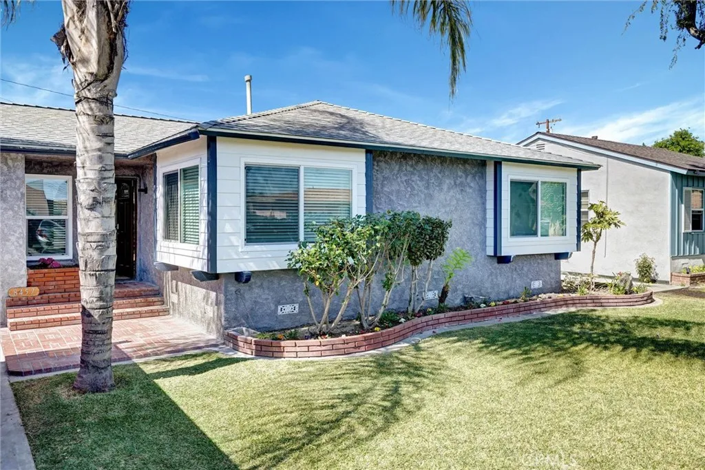 8457 Duchess, Whittier, California 90606 home-pic-1