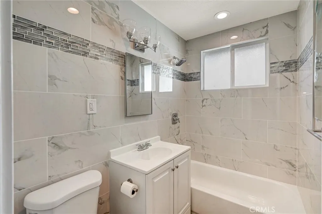 8457 Duchess, Whittier, California 90606 home-pic-13