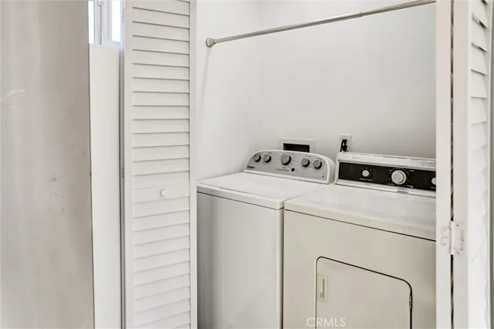 1185 Laundry