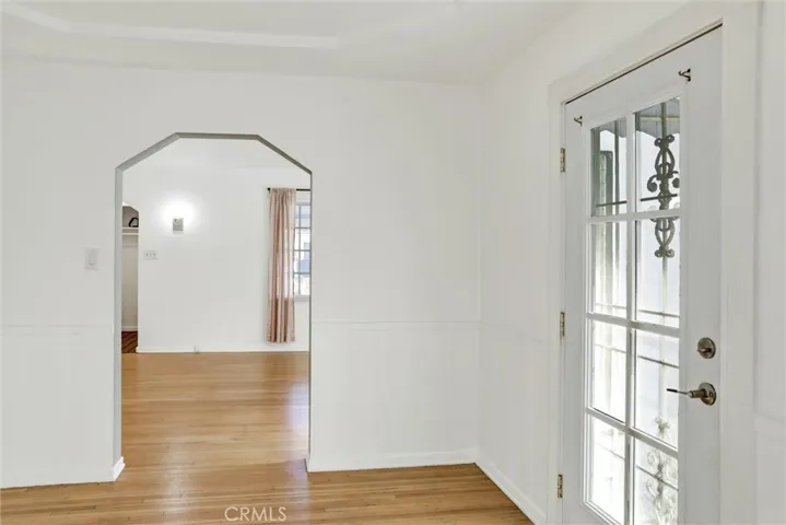 1185 Dining Area