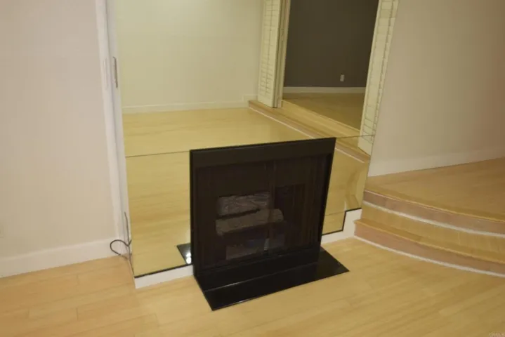 1355 N Sierra Bonita Avenue 204, West Hollywood, California 90046