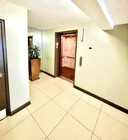 1355 N Sierra Bonita Avenue 204, West Hollywood, California 90046