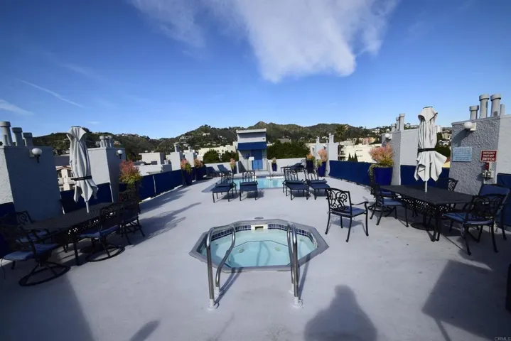 1355 N Sierra Bonita Avenue 204, West Hollywood, California 90046