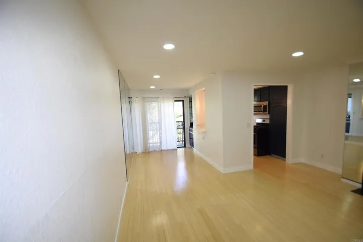 1355 N Sierra Bonita Avenue 204, West Hollywood, California 90046
