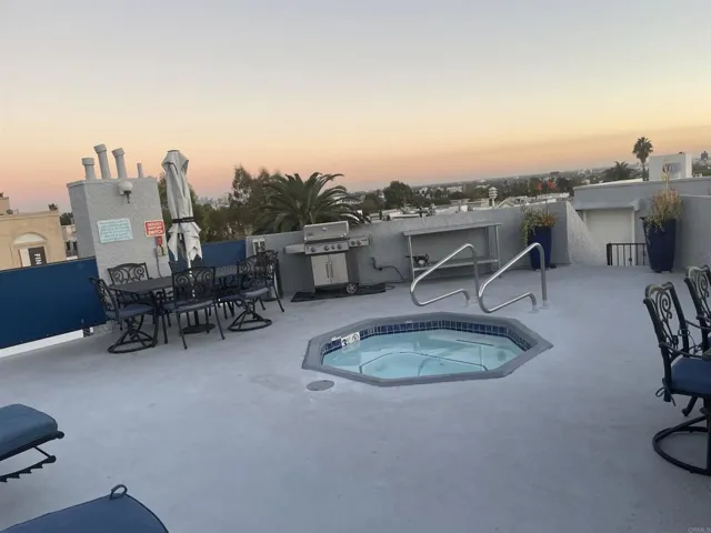 1355 N Sierra Bonita Avenue 204, West Hollywood, California 90046