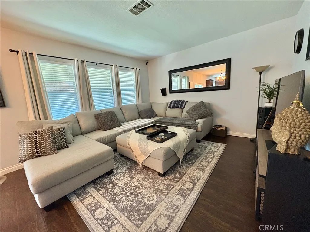 14515 Crestview, Moreno Valley, California 92555 home-pic-4