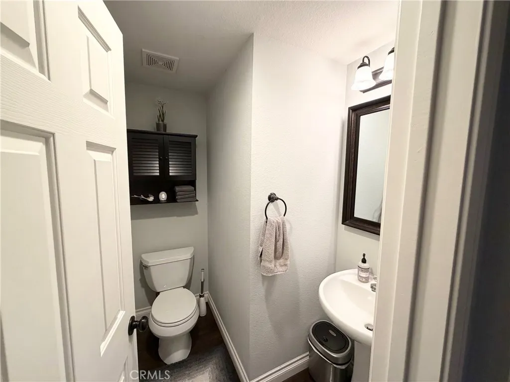 14515 Crestview, Moreno Valley, California 92555 home-pic-10