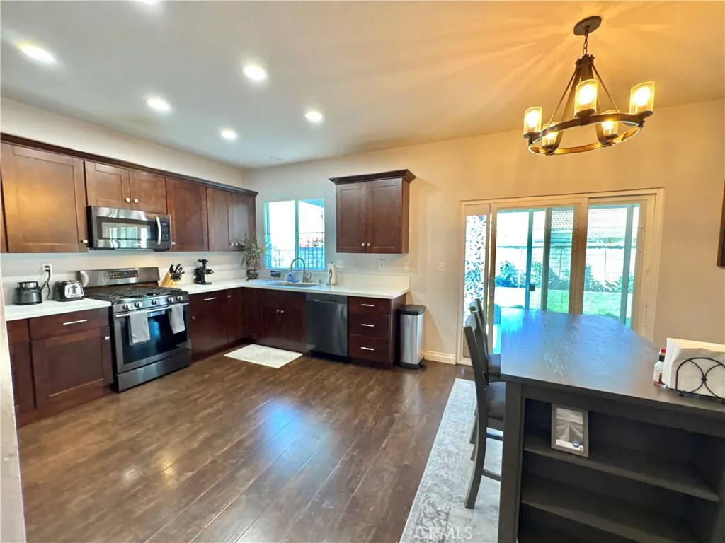 14515 Crestview, Moreno Valley, California 92555 home-pic-8