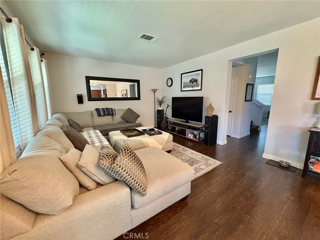 14515 Crestview, Moreno Valley, California 92555 home-pic-5