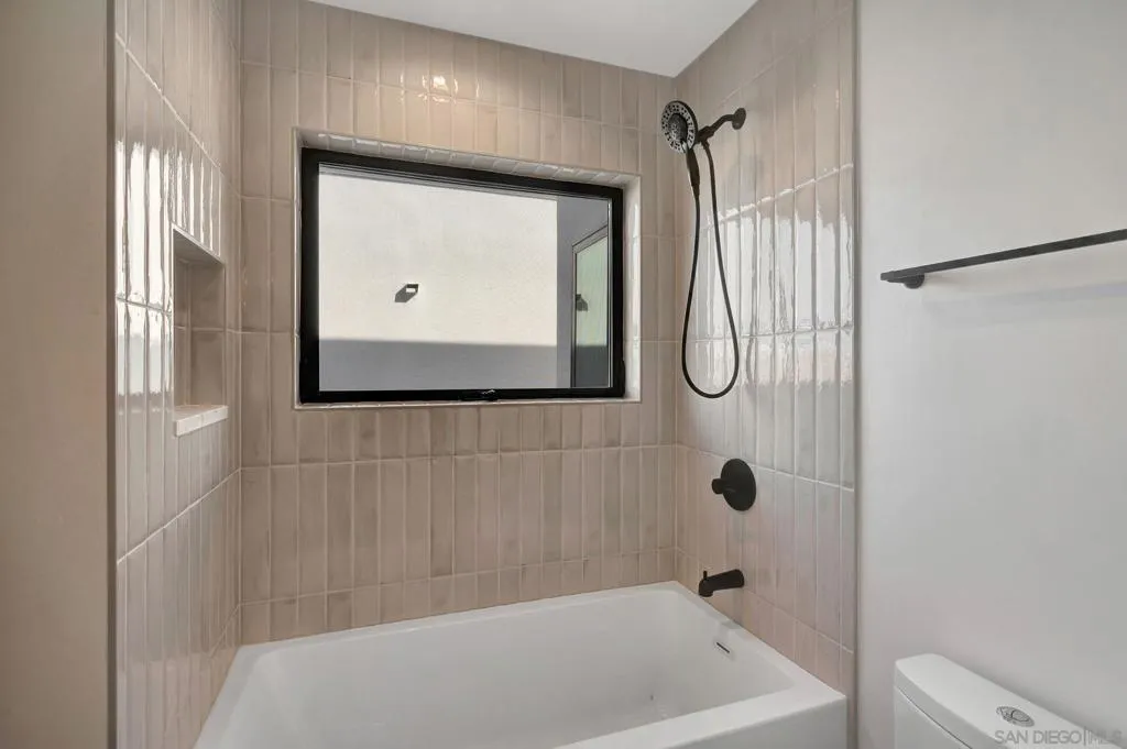 807 Seacoast Dr, Imperial Beach, California 91932 home-pic-39
