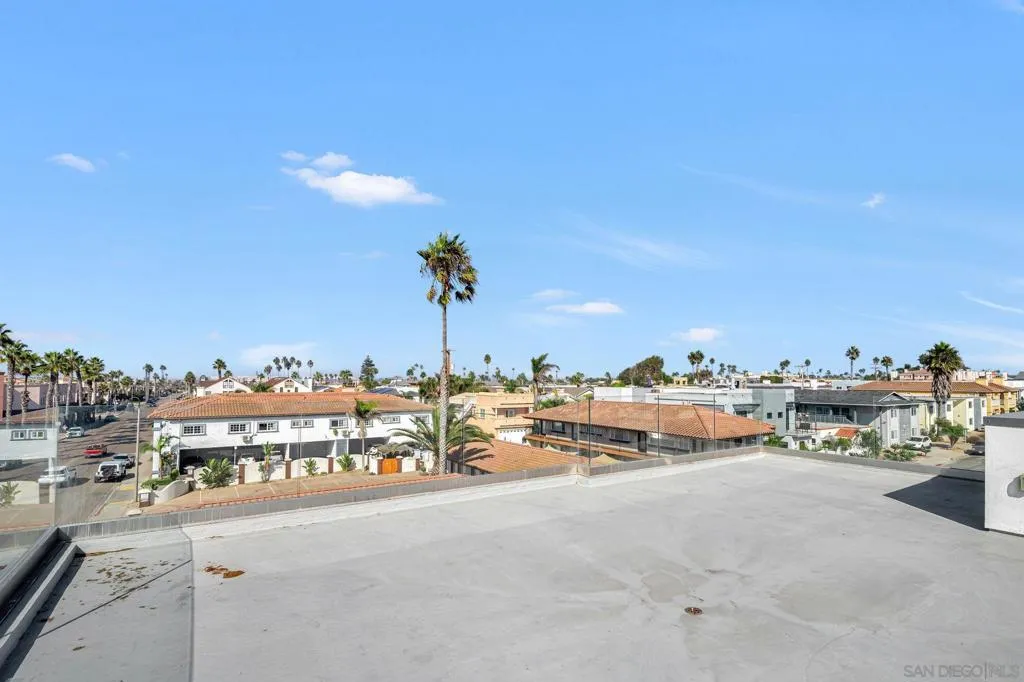 807 Seacoast Dr, Imperial Beach, California 91932 home-pic-35