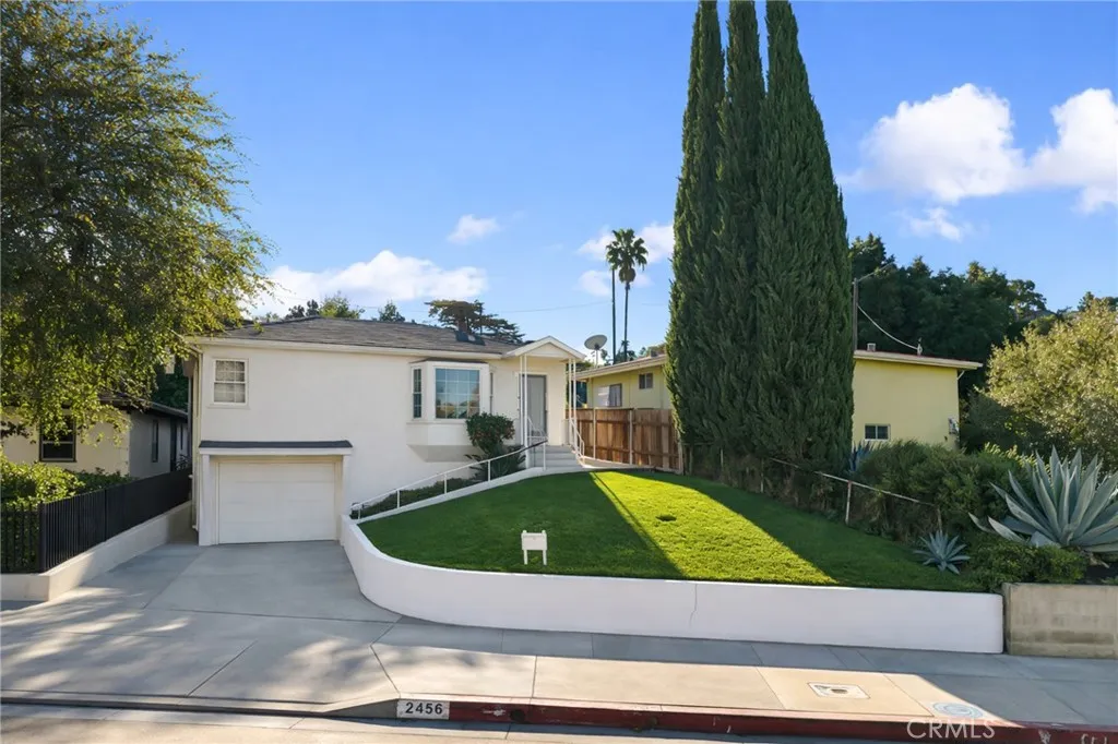 3456 Division, Los Angeles, California 90065 home-pic-33