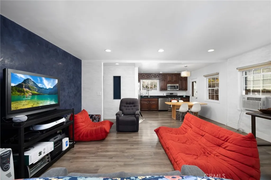 3456 Division, Los Angeles, California 90065 home-pic-10