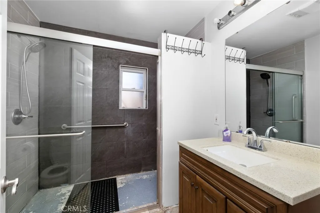 3456 Division, Los Angeles, California 90065 home-pic-20