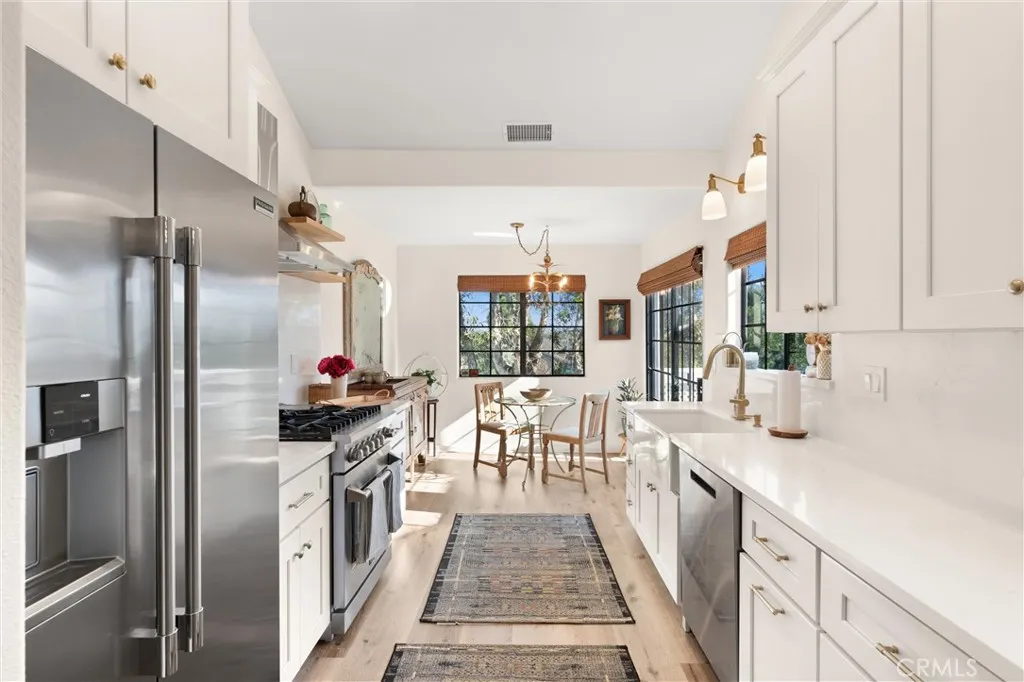 20212 Sealargo Lane 203, Huntington Beach, California 92646 home-pic-1