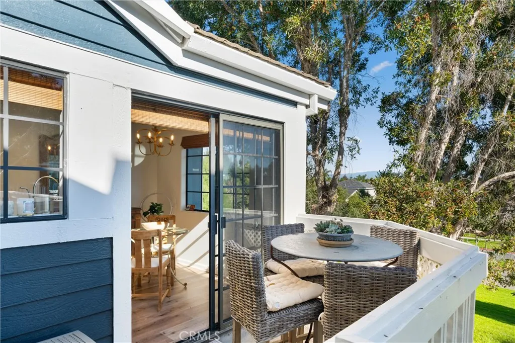 20212 Sealargo Lane 203, Huntington Beach, California 92646 home-pic-19