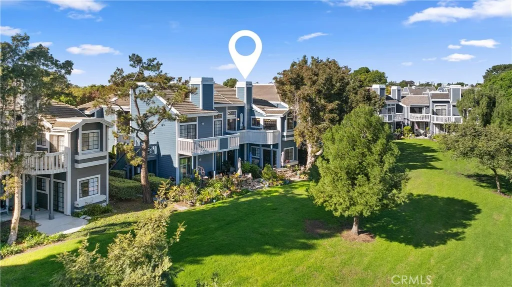 20212 Sealargo Lane 203, Huntington Beach, California 92646 home-pic-31
