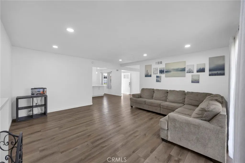 4371 Pearl Court, Cypress, California 90630 home-pic-14